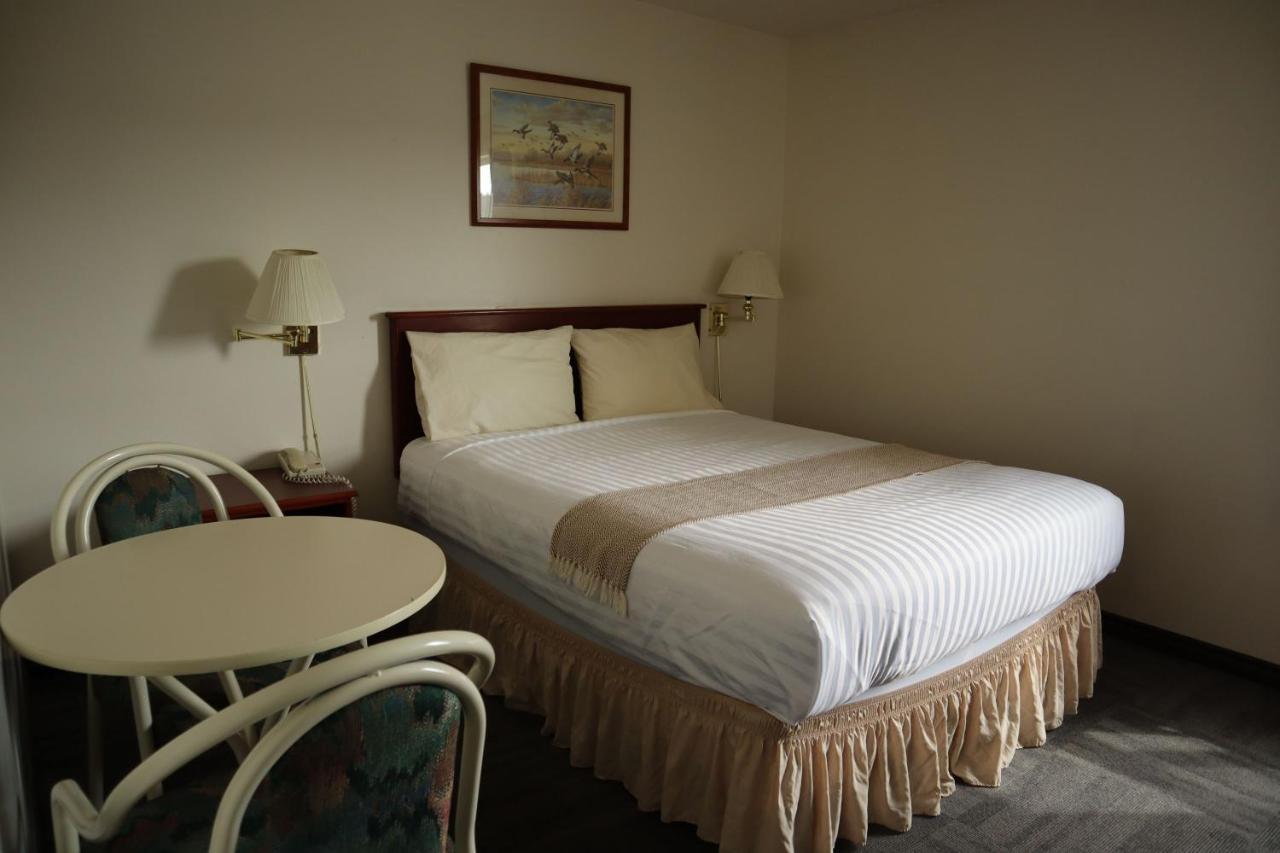 Destination Family Hotel Whitehorse Ngoại thất bức ảnh